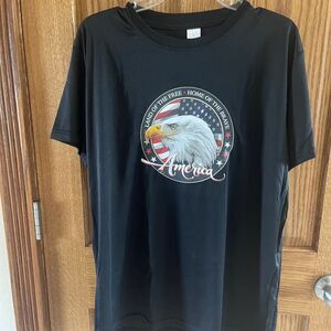 New Men’s Large Tshirt Black